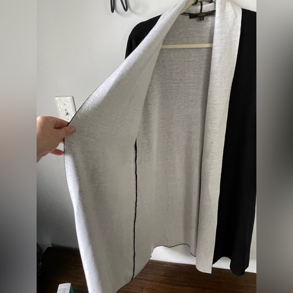 Maxsport, Women’s Medium, Black and Gray Open Front heavy cardigan duster - Picture 3 of 7